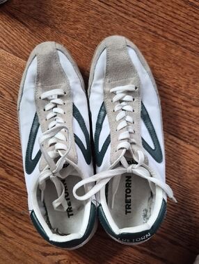Tretorn White and Beige Suede Sneakers with Dark Green Accents